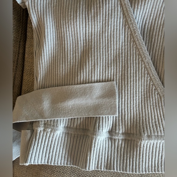 Aritzia Wilfred Light Blue Knit Short Sleeve Wrap Tie Top - Picture 4 of 6